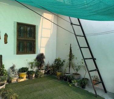 Faridabad Apartamento | Aadesh Home Private Floor With Rooftop