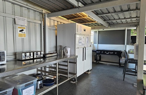 Bundaberg North Alquiler De RV | AAOK Riverdale Caravan Park