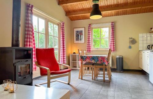 Lage Zwaluwe Casa | Aarde