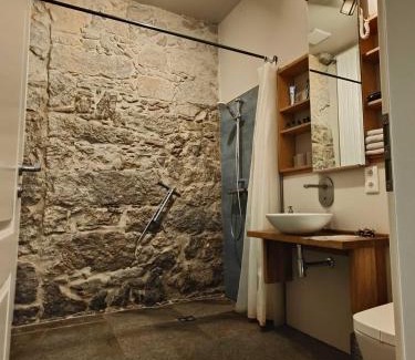 Buhlau Apartamento | Ab 1 Pers HexenburgbeiDresden Ausgebauter Pferdestall, Kamin, Terrasse und Faßsauna, Nähe Sächsische Schweiz Dresden