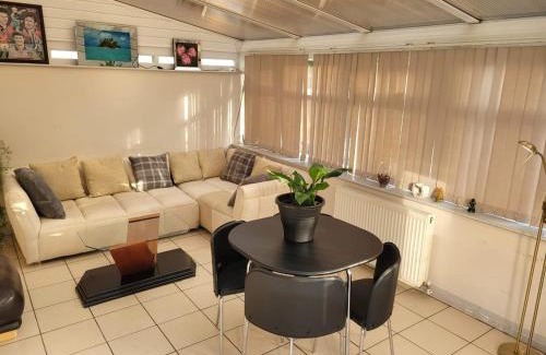 Northampton Casa | Abakwa white