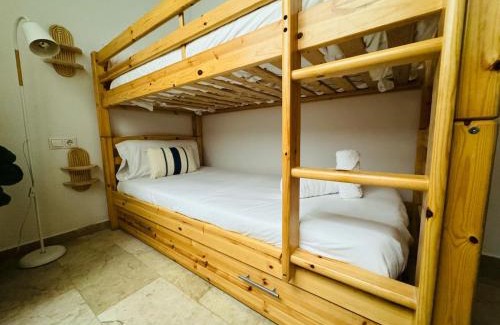 Valencia City Centre Apartamento | ABAT 1 Cool & Wide Flat next to the Cathedral