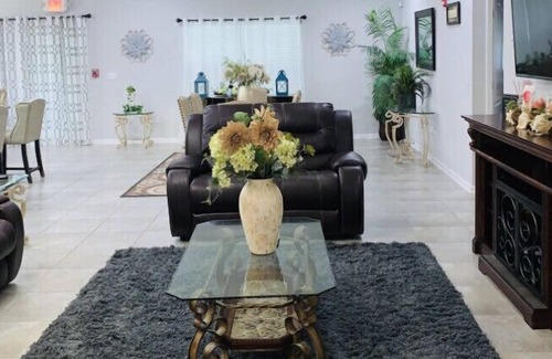Northside Casa | ABBEY'S HAPPY HOME