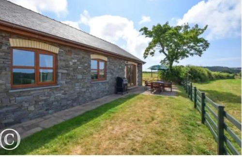 Aberystwyth Casa | Aberystwyth Cottages - DINAS