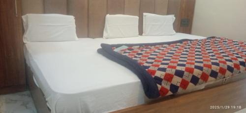 Mathura Casa | Abhiraj Guest House