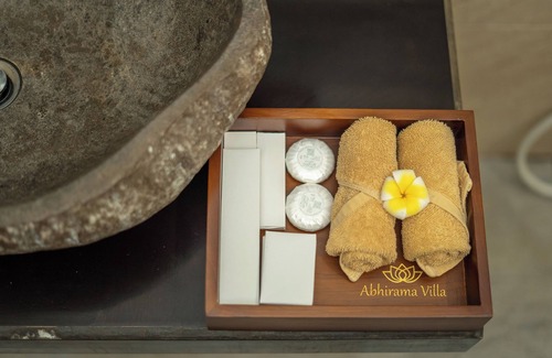 Lodtunduh Cabina | Abhirama Villas and Spa