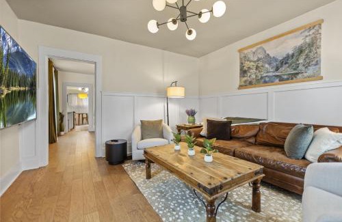 Newark Casa | Abode 81 in Newark