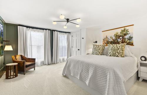 Newark Casa | Abode 81 in Newark