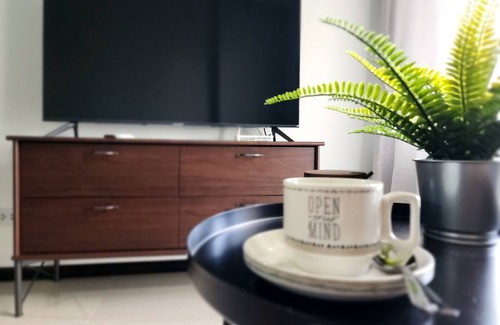Paco Condominio | Abode @The Radiance Manila Bay. Make your stay feel like home.