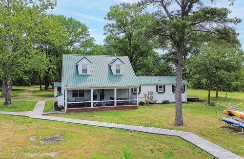 Taylors Island Casa | About Time-Main House