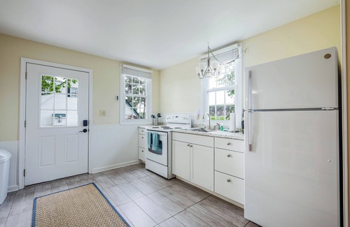 Taylors Island Casa | About Time! - Remote Waterfront Home with Dock - Sleeps 15-New EV Charger!
