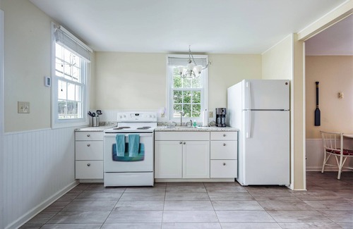 Taylors Island Casa | About Time! - Remote Waterfront Home with Dock - Sleeps 15-New EV Charger!