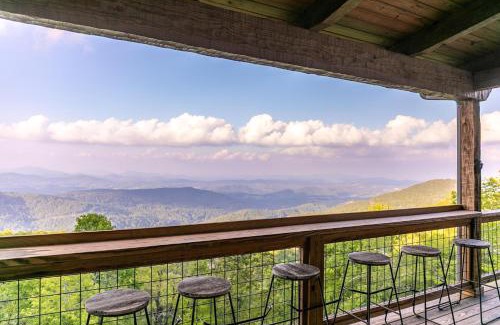 Boone Casa | Above and Beyond