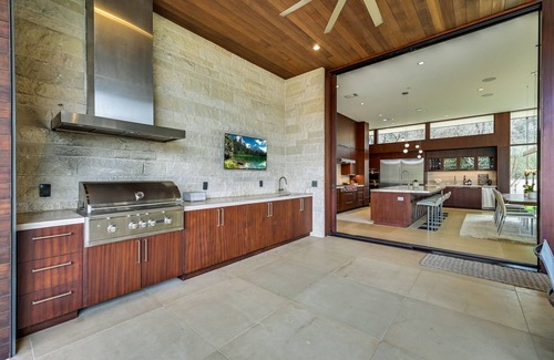 Austin Casa | Above Austin Anthem | Modern Luxury I Waterfront | Pool/Spa I Pickleball