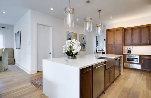 Tarrytown Casa | 4th Nt Free* I Above Contemporary ILuxury Services IModern |3Mi ATX IPool/Spa