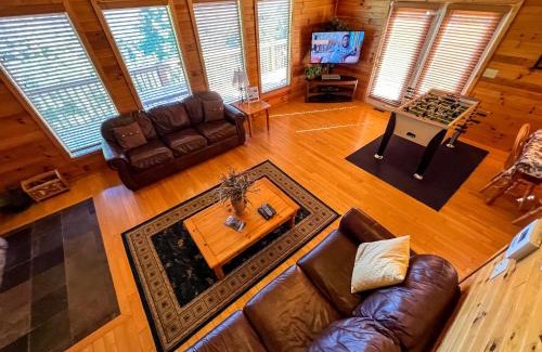 Grassy Creek Casa | Above It All