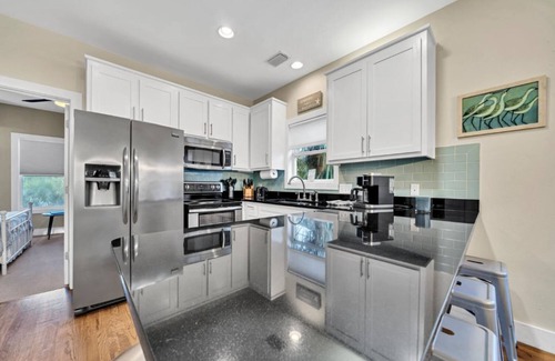Santa Rosa Beach Cabaña | Above the Sea in Old Florida Cottages. South of 30a, Sunset views, Mins to beach