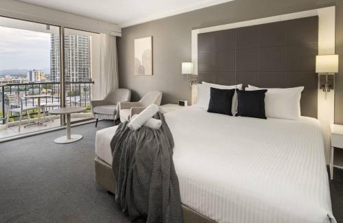 Surfers Paradise Apartamento | Above the Waves - Relaxed Coastal Living at Mantra