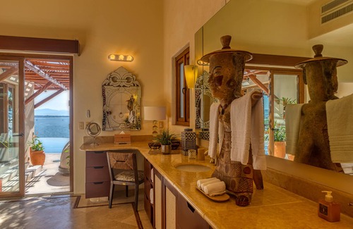 La Cruz de Huanacaxtle Casa | Above Villa Paloma Blanca I Pool/Spa I Beach Club I Views I Spa
