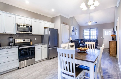 Townsend Condominio | Abrams Retreat at Cades Cove w/ Mountain Views!