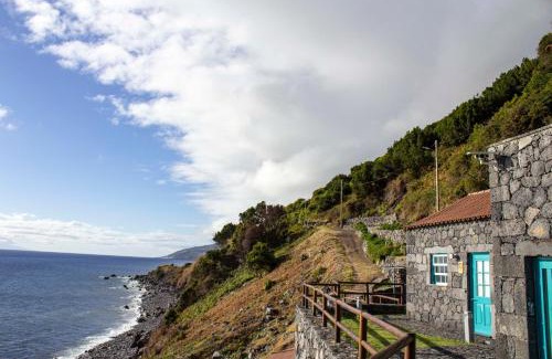 Calheta Casa | Abrigo da Cascata - Casas de Campo - São Jorge