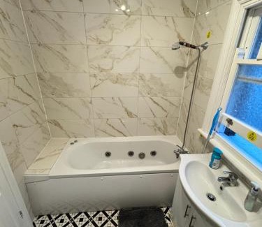 Abbey Casa | Absam Homes