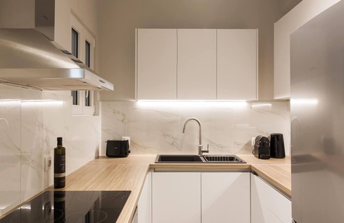 Kinosargous Apartamento | Absolute 2BR Apartment near EMST Museum