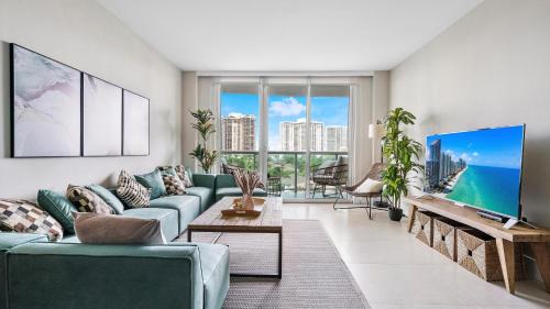 Sunny Isles Beach Apartamento | Absolute Beach Bliss, Chic & Expansive Retreat