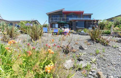 Napier Cama Y Desayuno | Absolute Beachfront B&B