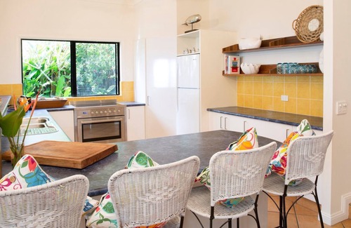 Newell Condominio | Absolute BeachFront Bliss @ Newell Beach