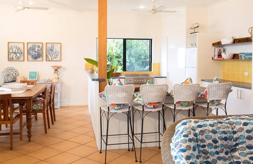 Newell Condominio | Absolute BeachFront Bliss @ Newell Beach