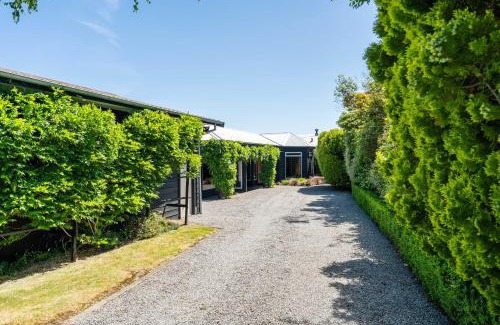 Waitahanui Casa | Absolute Lakefront