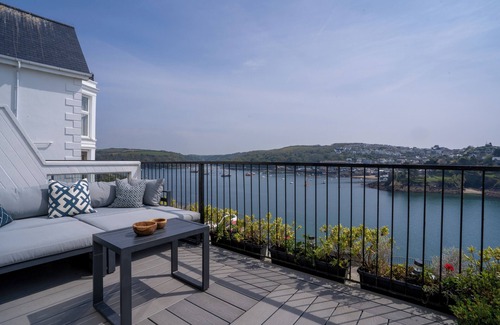 Fowey Apartamento | Absolute Luxury and Calm in Marners Rock No 3 With Superb Sea Views