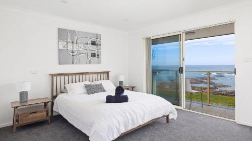 Anna Bay Casa | Absolute Waterfront Anna Bay