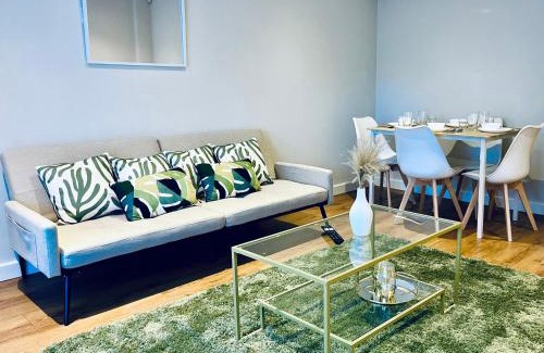 Hemel Hempstead Apartamento | Absolutely Beautiful Hemel Hempstead 2-bedroom for 1-5 Guests - contractors welcome
