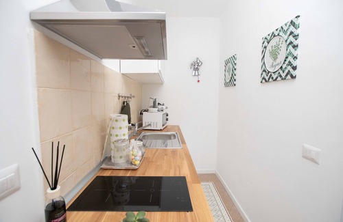 Mugnano di Napoli Apartamento | Abstract Apartment M84
