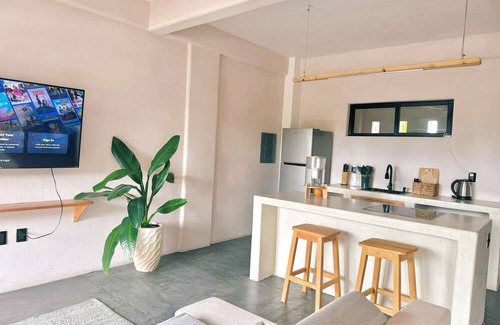 Santa Maria Apartamento | AC Bed | Ocean View | Surf | 47 Steps to Beach