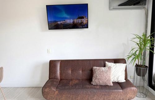Las Lomas I Apartamento | Ac, fast wifi 400 mg, quiet, nature in El Poblado