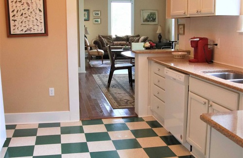 Palacios Cabaña | AC, Free WIFI - Sleeps 7 - Full Kitchen
