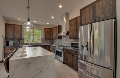 Angora Highlands Casa | AC, Large Upright Arcade, Dreamy Kitchen, Designer Furnished, Grill, Fast Wifi, Spa – The Glenmore