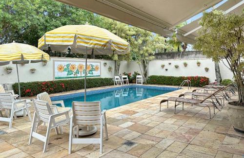 Enseada Casa | AC - Piscina - 1 Suite com banheiro - 200m do mar