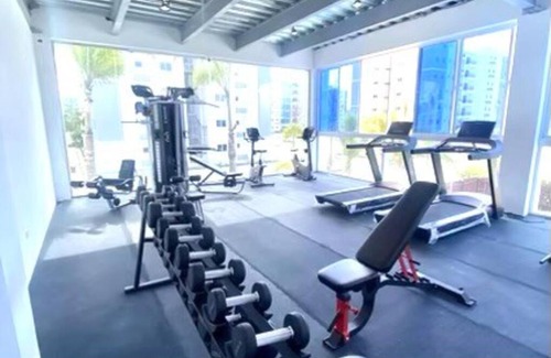 Cerro Alto Apartamento | AC, Wifi, Gym, Pool, Parking, Sec. Guards 24 hrs.