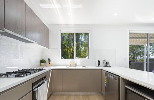 Acacia Gardens Casa | Acacia Garden 4Br House with Park View & Shopping