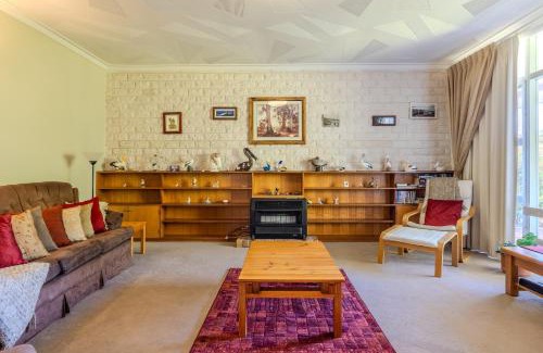 Emu Point Casa | Acacia Grove by the BnB Collection