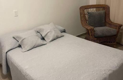 Leon Casa | Acacia Morada