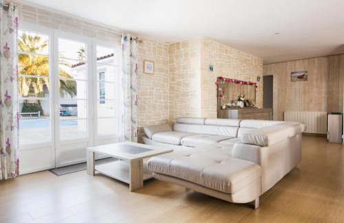 Rivedoux-Plage Casa | Acacias belle maison avec Piscine chauffée, Spa et Sauna