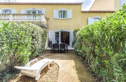 Callian Apartamento | Accès aux piscines | Studio climatisé avec balcon
