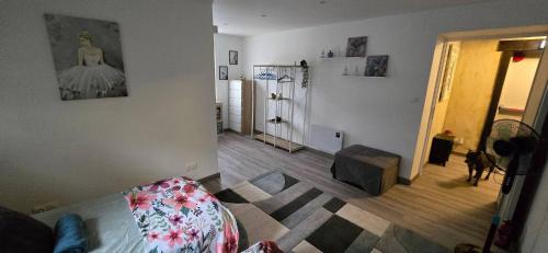 Chassenon Casa | Accesible countryside retreat with private garden and all modern facilities