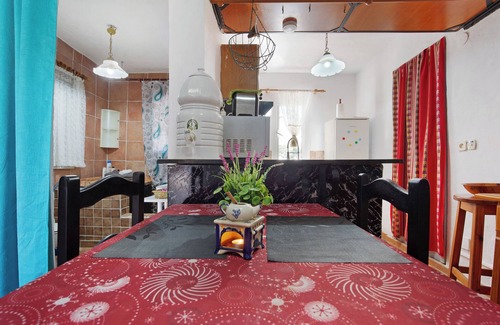 Antigua Apartamento | Apartamento vacacional accesible "Majada Blanca' con vistas a la montaña, terraza y Wi-Fi