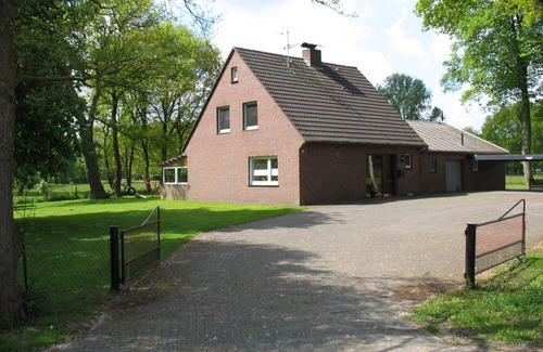 Papenburg Apartamento | Accesible recién renovado Apartment ****